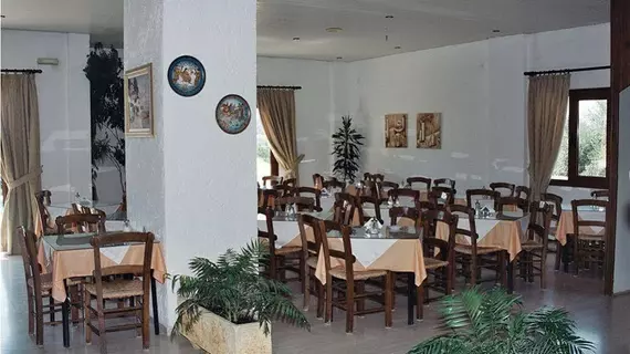 Stork Hotel | Girit Adası - Kandiye (bölge) - Malevizi