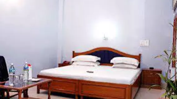 Hotel Golden Deluxe | Batı Delhi - Ulusal Eyalet Başkenti Delhi - Delhi (ve civarı) - Yeni Delhi - Karol Bagh