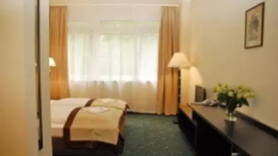 Centro Hotel Kurfürstendamm | Berlin (ve civarı) - Tempelhof-Schoeneberg - Diplomatic Quarter - Batı Berlin Merkezi