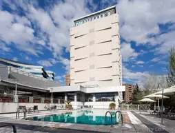 Novotel Madrid Puente de La Paz | Madrid Özerk Topluluğu - Madrid (ve civarı) - Ciudad Lineal - San Pascual