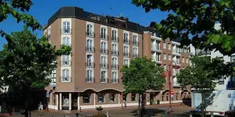 Aazaert Hotel