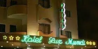 Hotel Lux Mundi