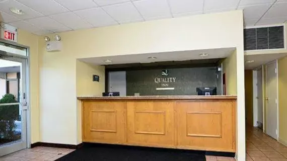 Quality Inn East Haven | Connecticut - New Haven (ve civarı) - East Haven