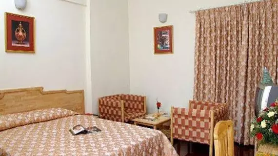 Hotel Presidency | Kerala - Ernakulam Bölgesi - Koşin (ve civarı) - Koçi - Kaloor