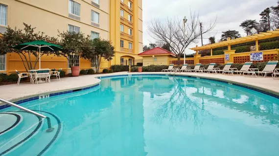 La Quinta Inn & Suites Greenville Haywood | Güney Karolayna - Greenville - Spartanburg (ve civarı) - Greenville