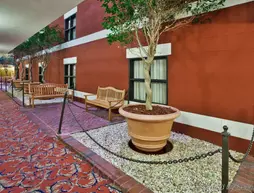 Staybridge Suites Savannah Historic District | Georgia - Savannah (ve civarı) - Savana - Savannah Tarihi Şehir Merkezi