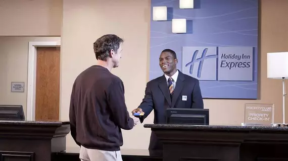 Holiday Inn Express Hotel & Suites Terre Haute | Indiana - Terre Haute (ve civarı) - Terre Haute