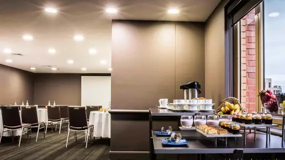 Quay West Suites Sydney | New South Wales - Sidney (ve civarı) - Sydney - The Rocks