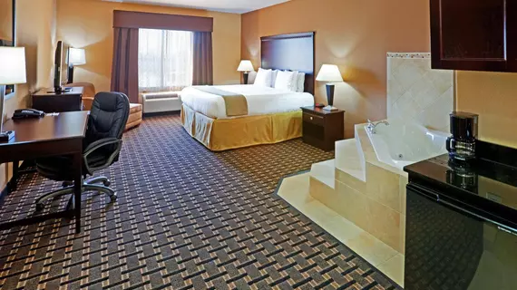 Holiday Inn Express Hotel & Suites Dallas Central Market Center | Teksas - Dallas (ve civarı) - Dallas