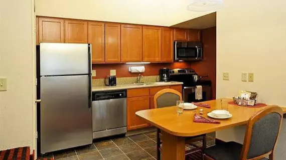 Residence Inn Detroit Troy/Madison Heights | Michigan - Detroit (ve civarı) - Madison Heights