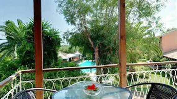 Folies Corfu Hotel Apartments | İyon Adaları - Korfu - Thinalia