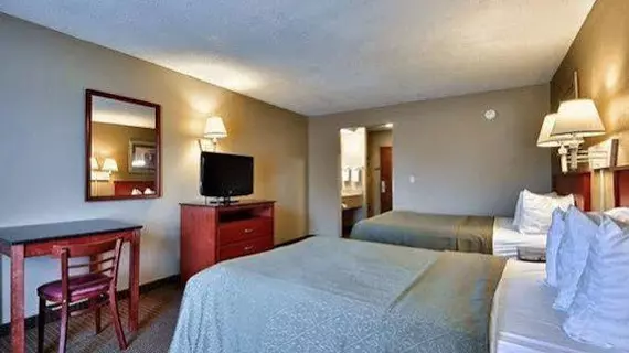 Quality Inn & Suites Bedford | Indiana - Bloomington (ve civarı) - Bedford