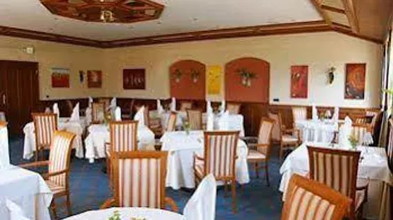 Hotel Restaurant Hallnberg | Bavyera - Münih (ve civarı) - Erding - Walpertskirchen