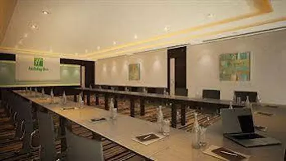 Holiday Inn Jeddah Gateway | Cidde