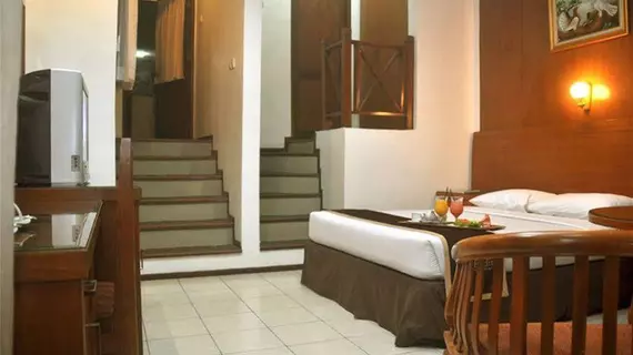 Ahadiat Hotel and Bungalow | West Java - Bandung (ve civarı) - Bandung