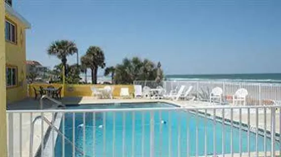 Oceanfront Inn and Suites - Ormond | Florida - Daytona Beach (ve civarı) - Ormond Beach