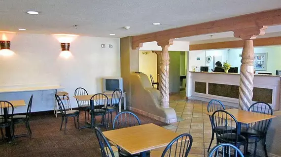 Econo Lodge | New Mexico - Santa Fe (ve civarı) - Santa Fe - Agua Fria - Southside