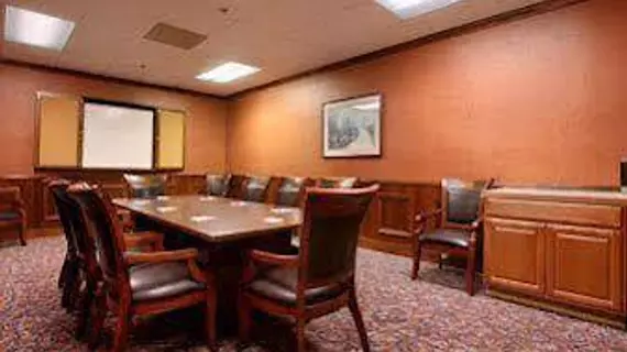 Plaza Hotel and Suites | Arkansas - Pine Bluff (ve civarı) - Pine Bluff