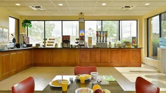 Quality Inn Brunswick | Georgia - Brunswick (ve civarı) - Brunswick