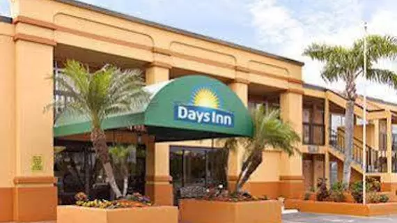 Days Inn Fort Myers North | Florida - Fort Myers (ve civarı) - North Fort Myers