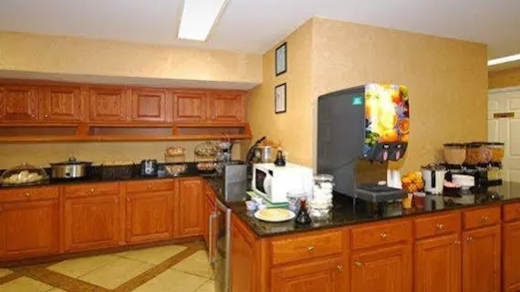 Quality Inn Decatur | Alabama - Huntsville (ve civarı) - Decatur