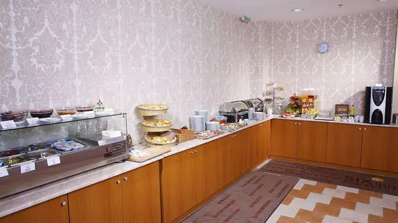 Six Inn Hotel Budapest Centrum | Pest County - Budapeşte (ve civarı) - Budapeşte Kent Merkezi - Terezvaros