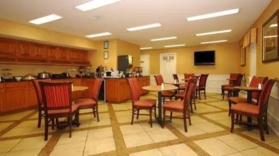 Quality Inn Decatur | Alabama - Huntsville (ve civarı) - Decatur