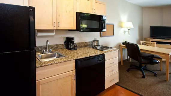 Candlewood Suites Fort Myers Interstate 75 | Florida - Fort Myers (ve civarı) - Fort Myers