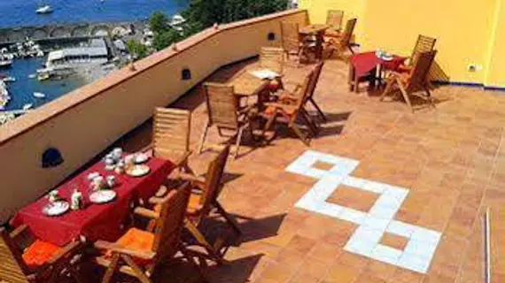 B&B Il Porticciolo di Amalfi | Campania - Salerno (il) - Amalfi