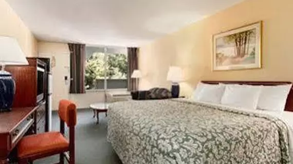 Days Inn Alexandria South | Virginia - İskenderiye - Huntington