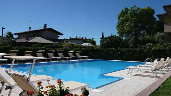 Residence Bianca | Lombardy - Brescia (il) - Sirmione