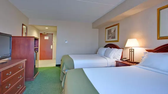 Holiday Inn Express Hotel & Suites Milton | Ontario - Milton