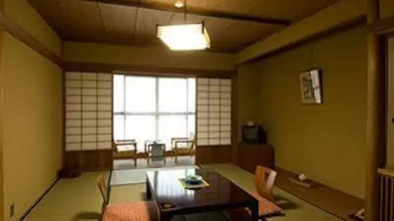 Yorozuya Annex Yurakuan | Nagano (idari bölge) - Kitaazumi - Nagano (ve civarı) - Yamanouchi