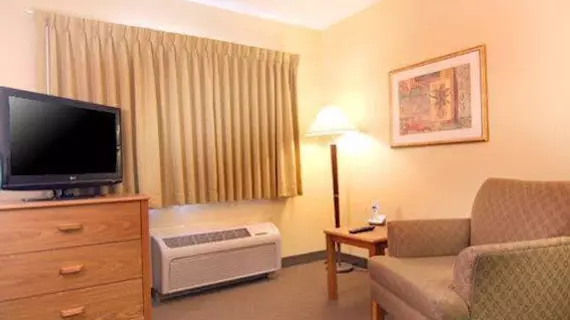 MainStay Suites Greenville Airport | Güney Karolayna - Greenville - Spartanburg (ve civarı) - Greenville