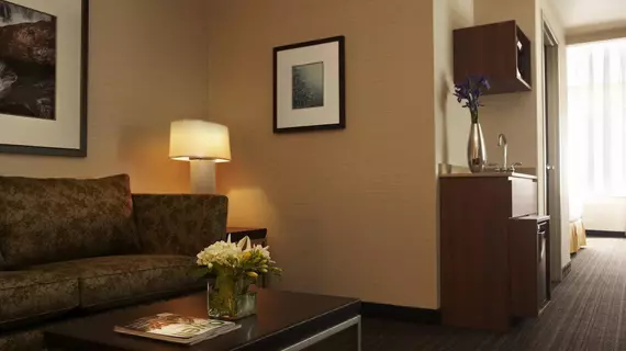 Holiday Inn Express & Suites Vaughan | Ontario - Vaughan