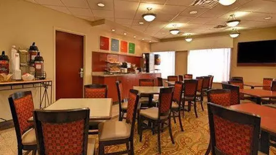 Comfort Inn Boston/Woburn | Massachusetts - Woburn