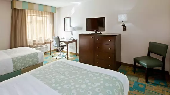 La Quinta Inn & Suites Nashville Airport | Tennessee - Nashville-Davidson - Nashville (ve civarı) - Nashville