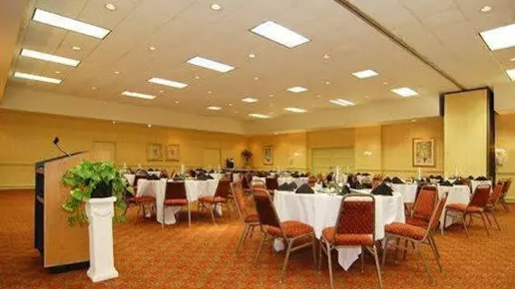 Quality Inn & Conference Center | Florida - Tampa (ve civarı) - Tampa