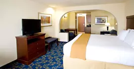 HOLIDAY INN EXPRESS & SUITES J | Teksas - Pleasanton (ve civarı) - Jourdanton