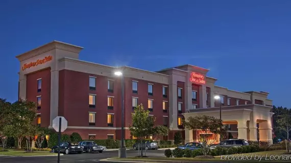 Hampton Inn & Suites Smithfield | Virginia - Norfolk - Virginia Beach (ve civarı) - Smithfield