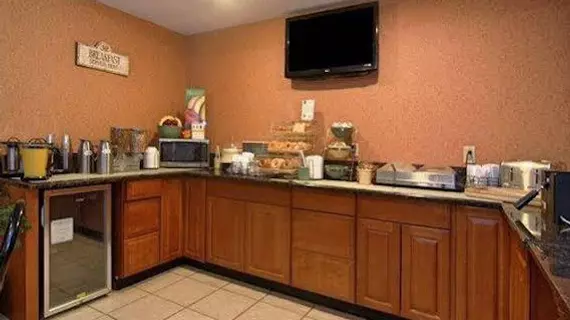 Quality Inn Franklin | Indiana - Indianapolis (ve civarı) - Franklin