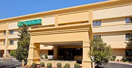 La Quinta Inn & Suites Nashville Airport | Tennessee - Nashville-Davidson - Nashville (ve civarı) - Nashville