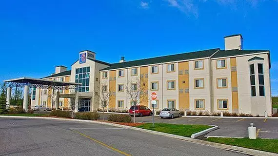 Motel 6 Red Deer | Alberta - Red Deer (ve civarı) - Red Deer