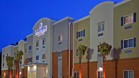 Candlewood Suites Houston - Kingwood | Teksas - Houston (ve civarı) - Kingwood