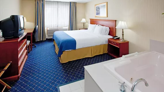 Holiday Inn Express Fremont Angola Area | Indiana - Fremont