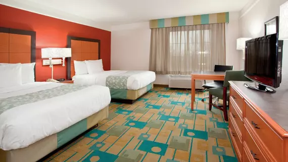 La Quinta Inn & Suites Denver Southwest Lakewood | Kolorado - Denver (ve civarı) - Lakewood