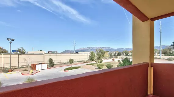 Best Western Plus Executive Suites Albuquerque | New Mexico - Albuquerque (ve civarı) - Albuquerque