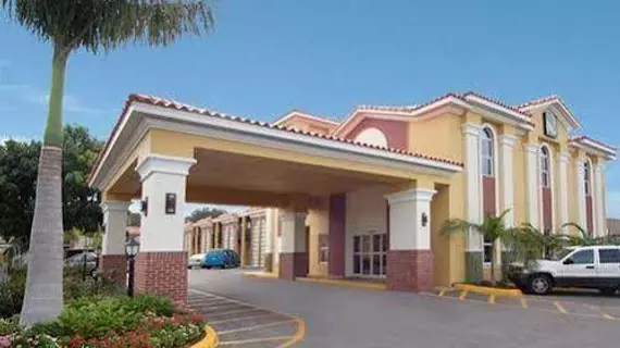 Quality Inn Airport Tampa | Florida - Tampa (ve civarı) - Tampa