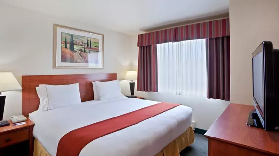 Holiday Inn Express Hotels & Suites Burlington | Washington - Vernon Dağı (ve civarı) - Burlington