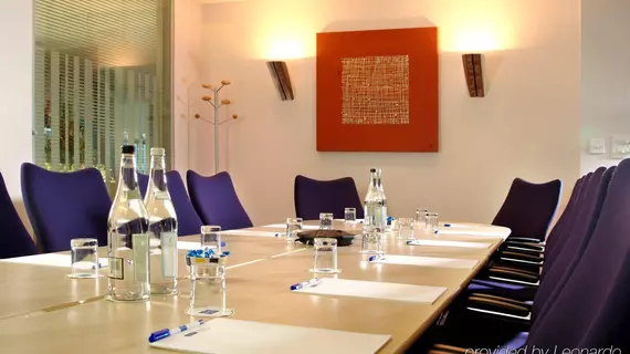 Holiday Inn Express London-Swiss Cottage | Londra (ve civarı) - Camden - Hampstead